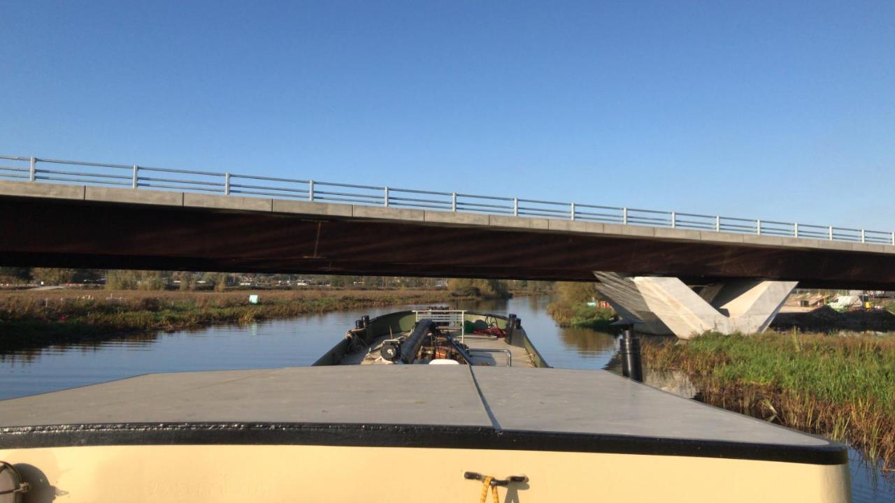 Hotel Barge Waternimf Ely Eksteriør billede